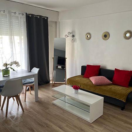 פריז Bel Appartement Proche Tour Eiffel מראה חיצוני תמונה
